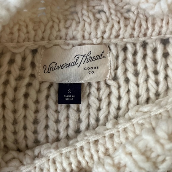 Universal Thread Cropped Sweater - Picture 3 of 7